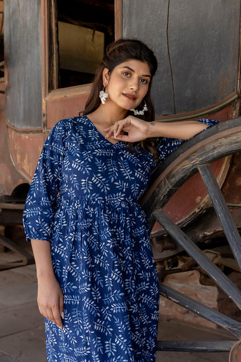 Women Indigo Blue Printed Dress With Three Quarter Sleeves