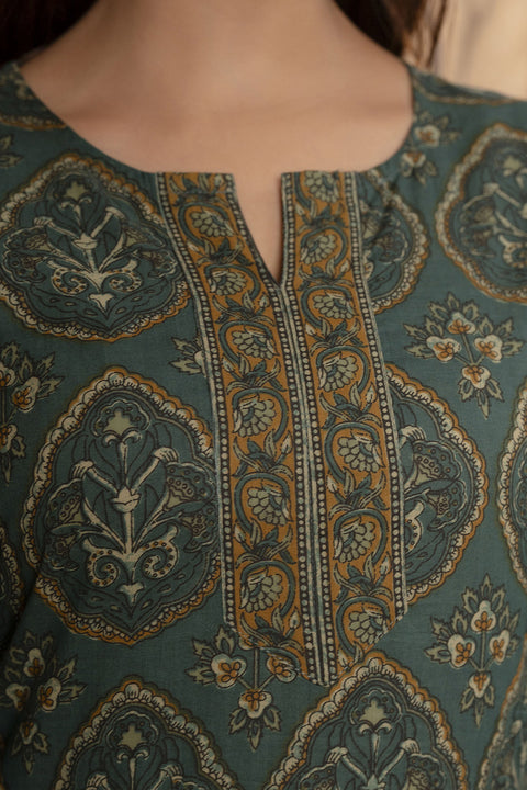 Women Green Ethnic Printed Tunic With Three Quarter Sleevs