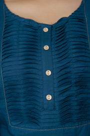 Women Teal Blue Straight Tunic With Three Quaretr Sleeves