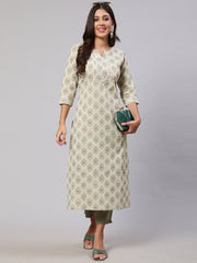 Women Cream Printed Straight Kurta With Three Quarter Sleeves