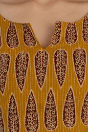 Women Mustrad Printed Straight Sleeveless Kurta