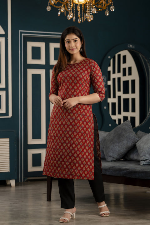 Women Maroon Printed Straight Kurta With Three Quarter Sleeves