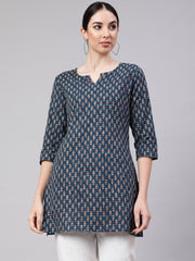 Women Blue Straight Tunic With Three Quaretr Sleeves