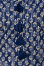 Women Blue Ethnic Straight Sleeveless Kurta