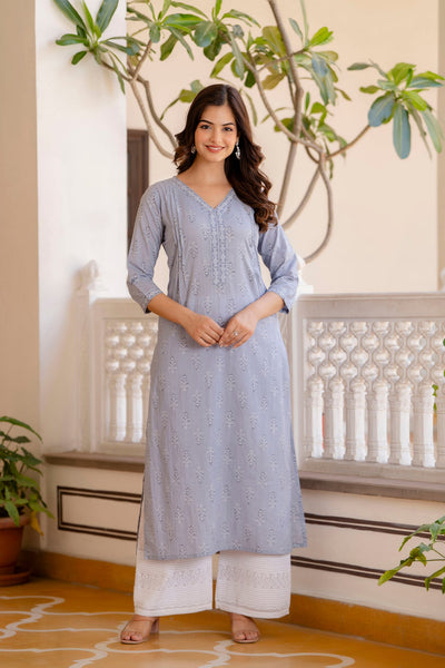 Women Purple Ethnic Printed Straight Kurta with Three Quarter Sleeves