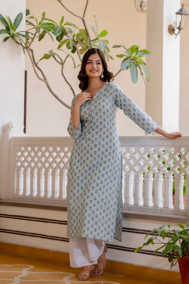 Women Green Ethnic Printed Straight Kurta with Three Quarter Sleeves