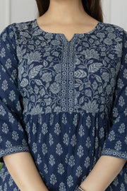 Women Blue Printed Tunic With Three Quaretr Sleeves