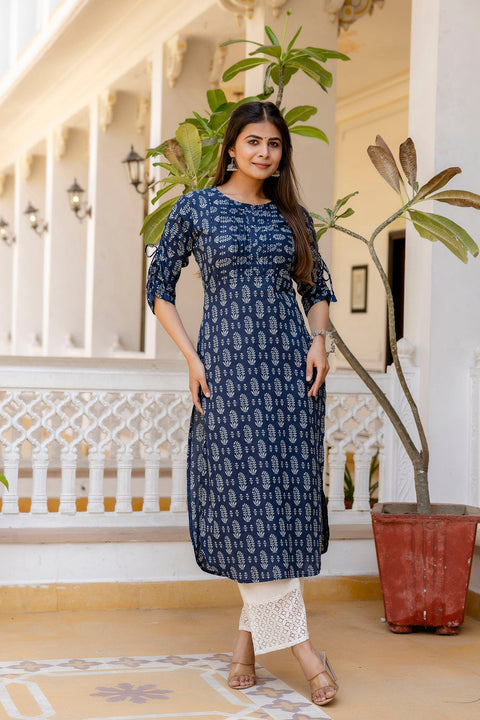 Women Navy Blue Printed Straight Kurta with Three Quarter Sleeves