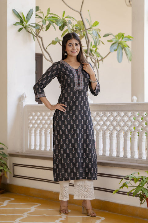 Women Black Printed Straight Kurta with Three Quarter Sleeves