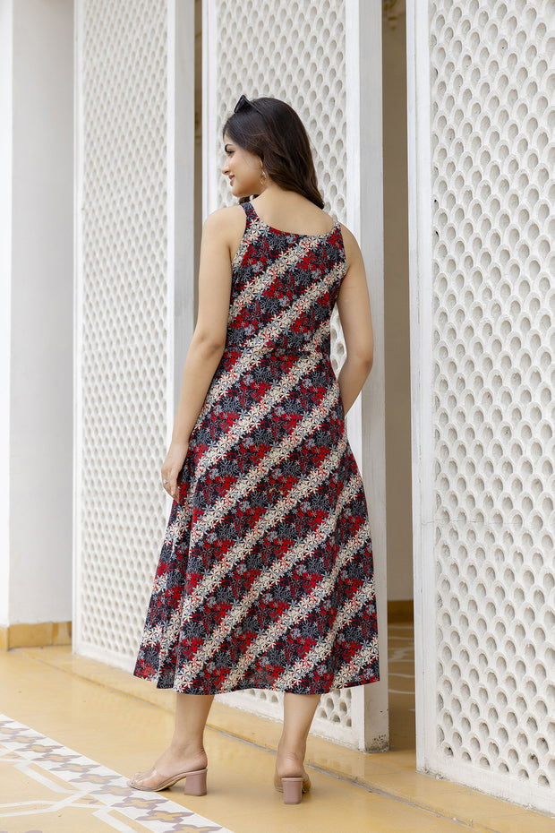 Women Black Abstract Printed Sleeveless Dress
