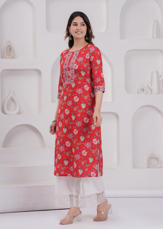 Women Red Printed Straight Kurta with Three Quarter Sleeves