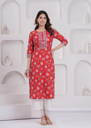 Women Red Printed Straight Kurta with Three Quarter Sleeves