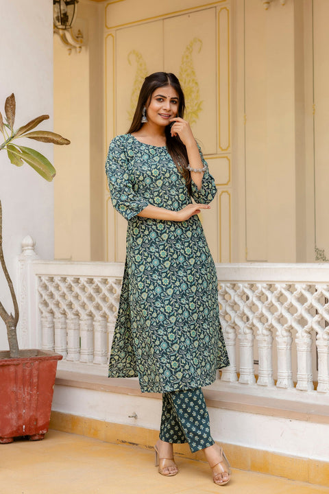 Women Green Printed Straight Kurta With Trouser