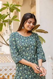 Women Green Printed Straight Kurta With Trouser