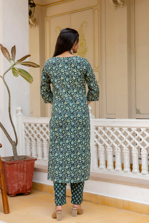 Women Green Printed Straight Kurta With Trouser
