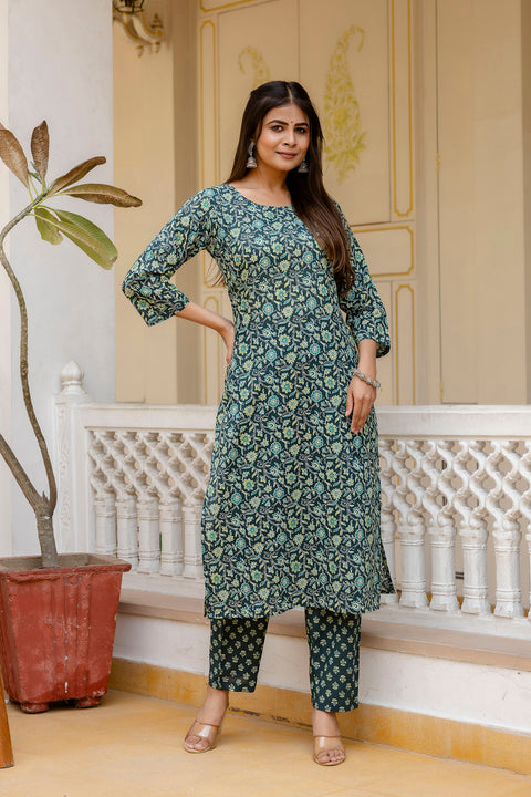 Women Green Printed Straight Kurta With Trouser