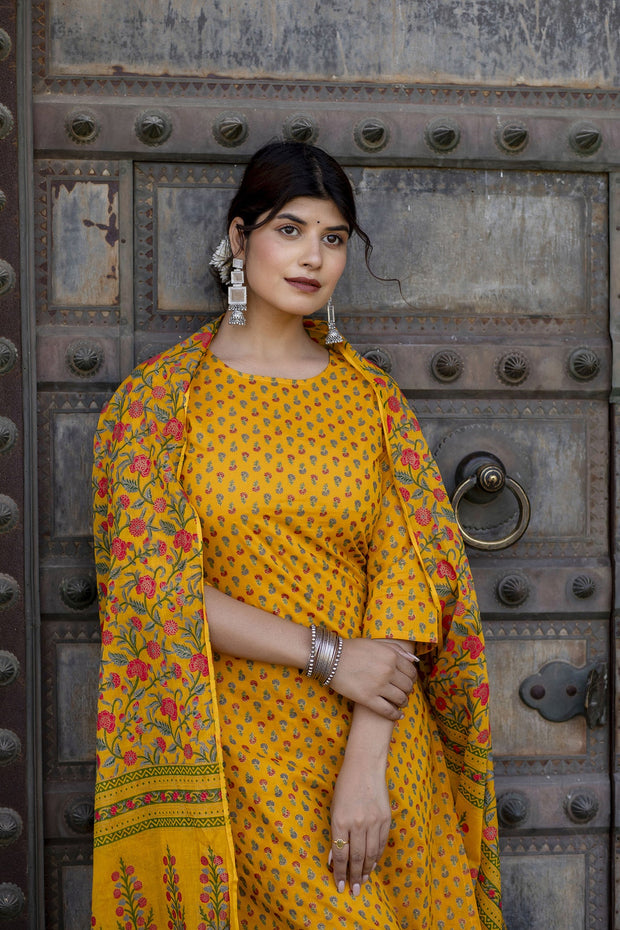 Women Mustard & Gold Printed Straight Kurta With Plazzo  & Dupatta