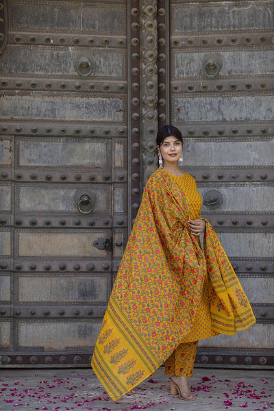 Women Mustard & Gold Printed Straight Kurta With Plazzo  & Dupatta