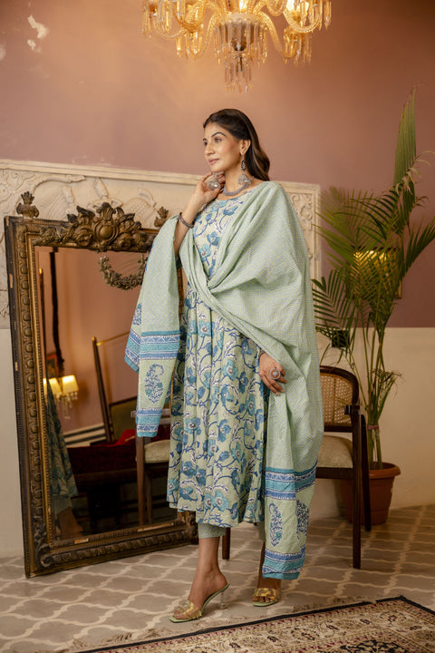 Women Sage Green Floral Printed Kurta With Trouser & Dupatta