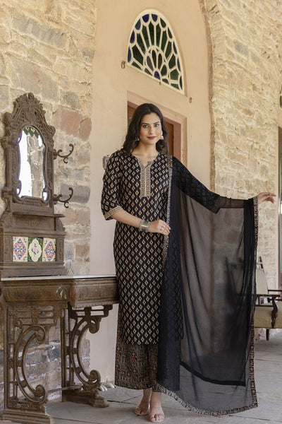 Women Black Ethnic Printed Straight Kurta With Palazzo And Chiffon Dupatta