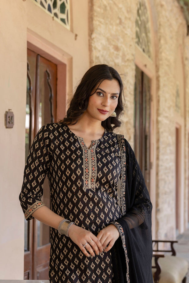 Women Black Ethnic Printed Straight Kurta With Palazzo And Chiffon Dupatta