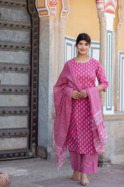 Women Pink Ethnic Printed Straight kurta With Palazzo and dupatta