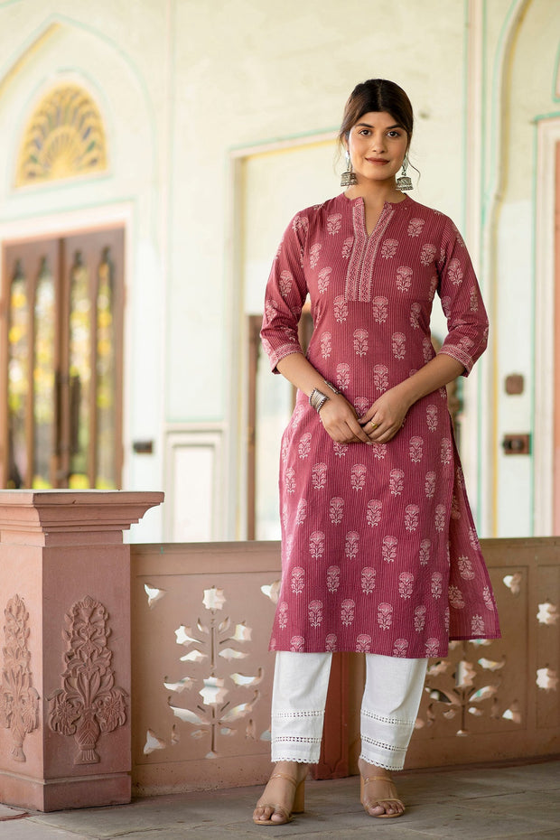 Women Mauve Printed Straight Kurta With White Solid Trouser
