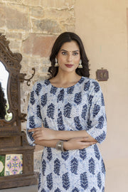 Women Blue Printed Straight Kurta With Trouser