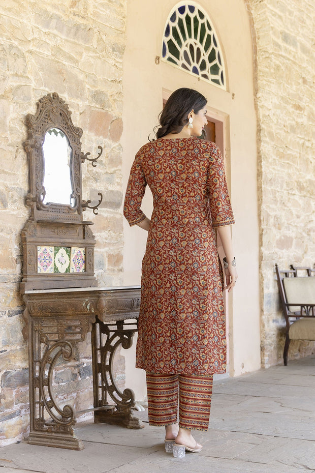 Women Maroon Ethnic Printed Straight Kurta With Trouser