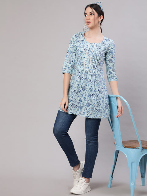 Women Blue Straight Tunic With Three Quaretr Sleeves