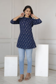 Women Blue Straight Tunic With Three Quaretr Sleeves
