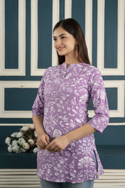 Women Purple Straight Tunic With Three Quaretr Sleeves