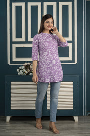 Women Purple Straight Tunic With Three Quaretr Sleeves