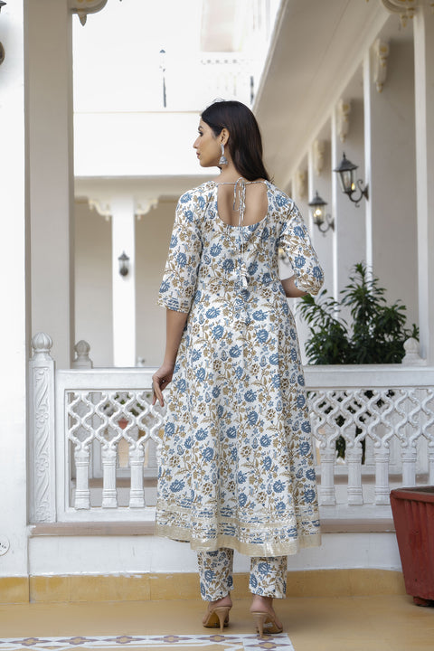 Women Off-White Floral Printed Flared Kurta With Trouser And Dupatta