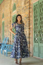 Women Navy Blue Floral Printed Sleeveless Dress
