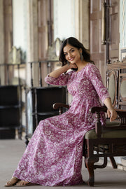 Women Pink Printed Flared Dress With Three quarter Sleeves
