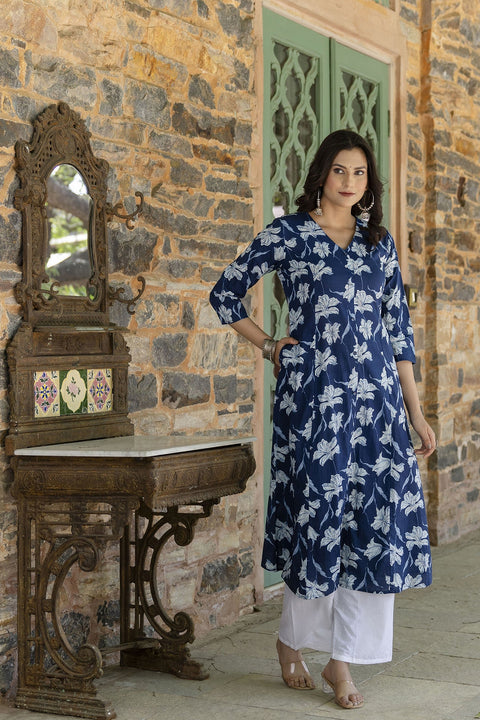 Women Blue Ethnic Printed A-Line Kurta with Three Quarter Sleeves