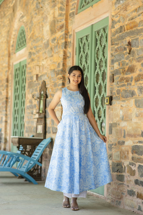 Women Blue Bandhani Printed Sleeveless Kurta