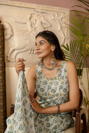 Women Green Printed Straight Kurta With Trouser And Dupatta