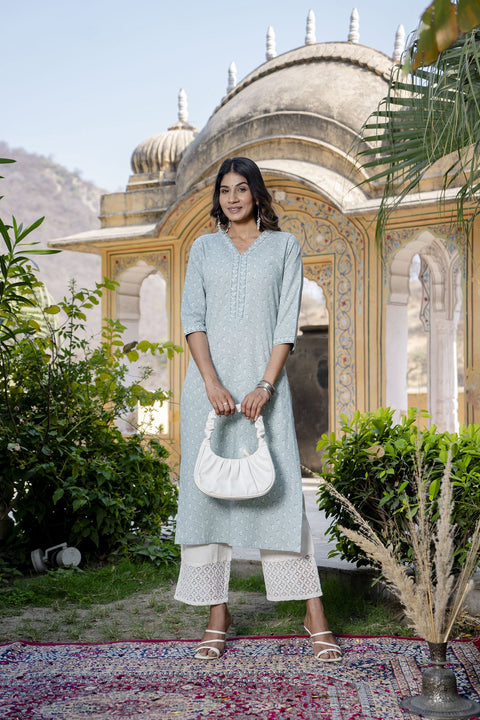 Women Green Ethnic Printed Straight Kurta with Three Quarter Sleeves