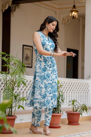 Women Sky Blue Printed Straight Kurta With Trouser