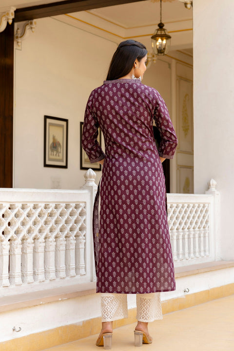 Women Burgundy Printed Straight Kurta with Three Quarter Sleeves