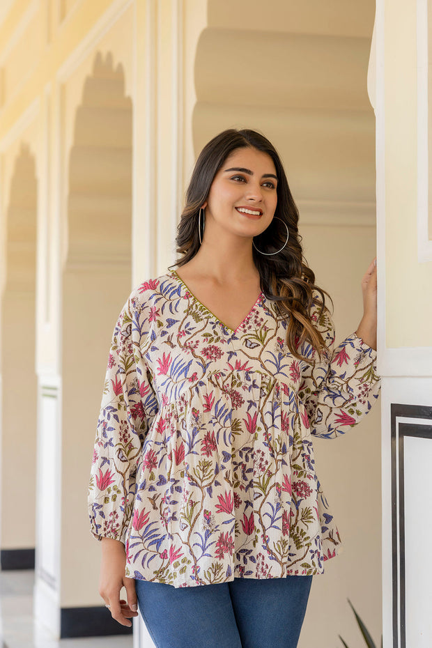 Women Off White Printed V-Neck Peplum Top
