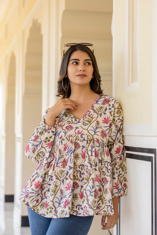 Women Off White Printed V-Neck Peplum Top