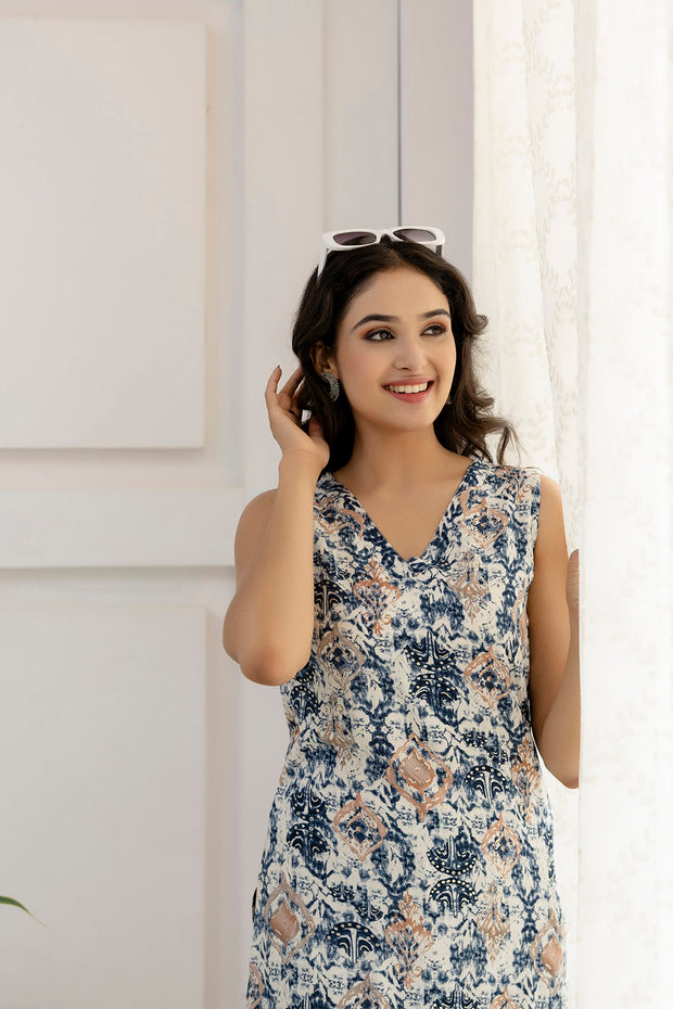 Women Blue and Off White Printed Straight Kurta With Trouser