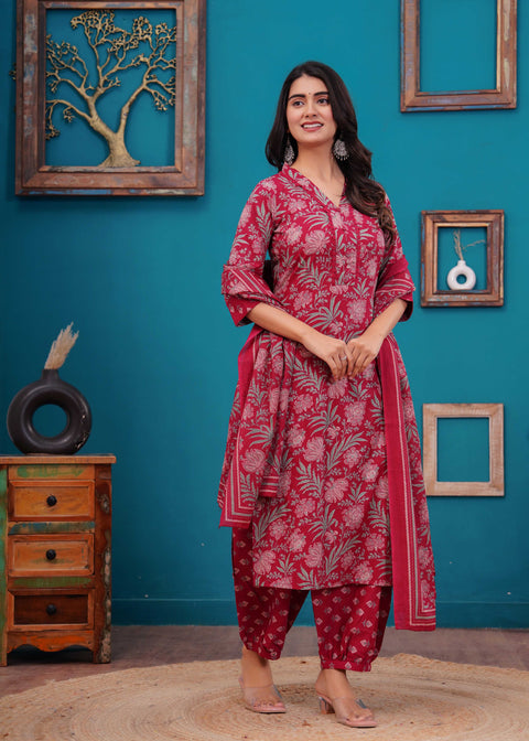 Pink Printed Straight Kurta Set With Dupatta for Women
