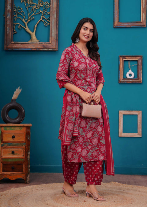 Pink Printed Straight Kurta Set With Dupatta for Women