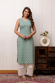 Women Green Printed Straight V-Neck Kurta