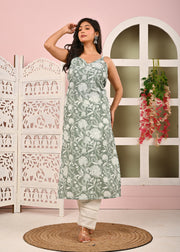 Women Green Printed Straight Shoulder Straps Kurta