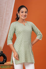 Women Green Printed Straight Tunic